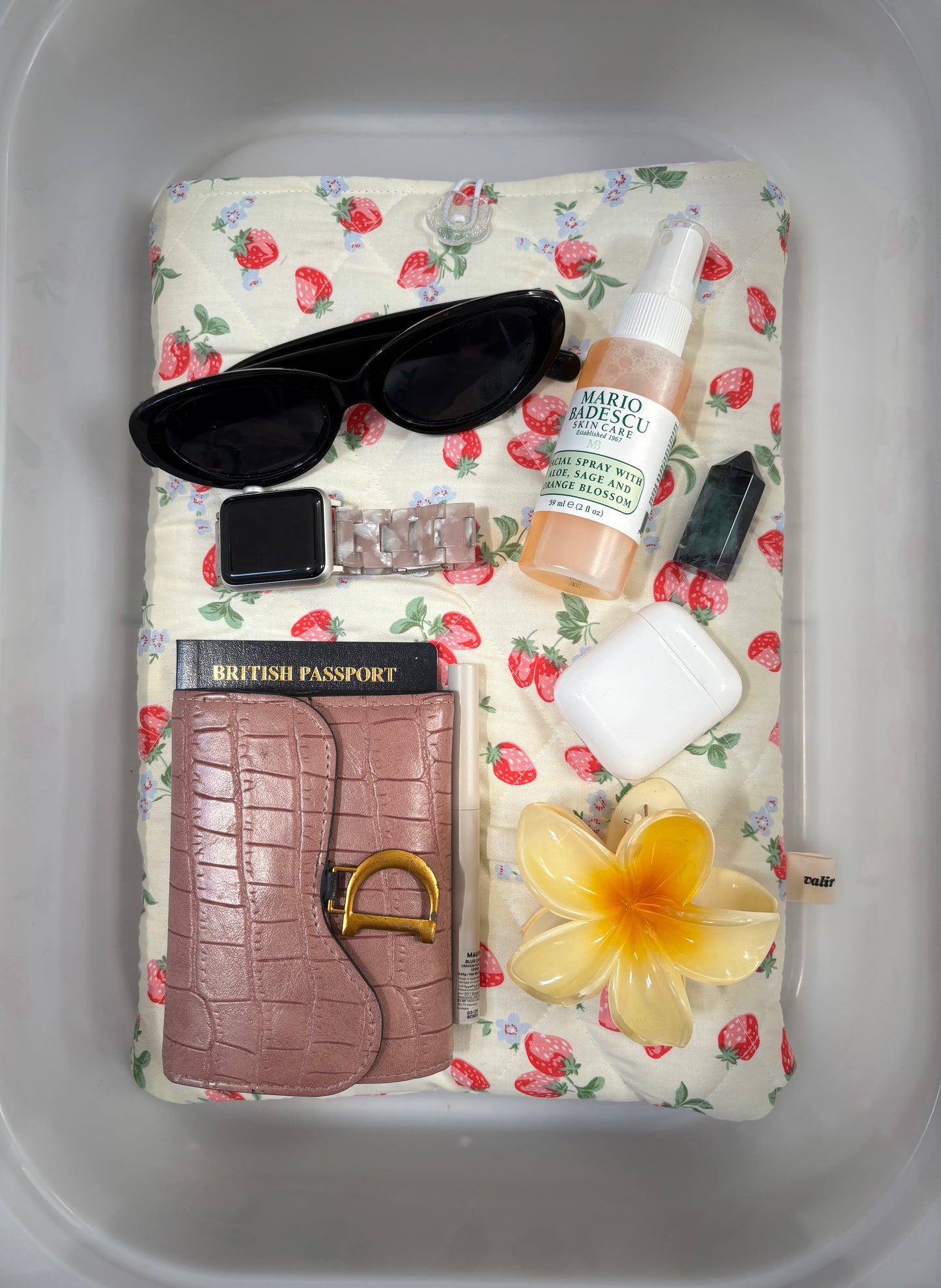 Strawberry Dream - Laptop + iPad Sleeve