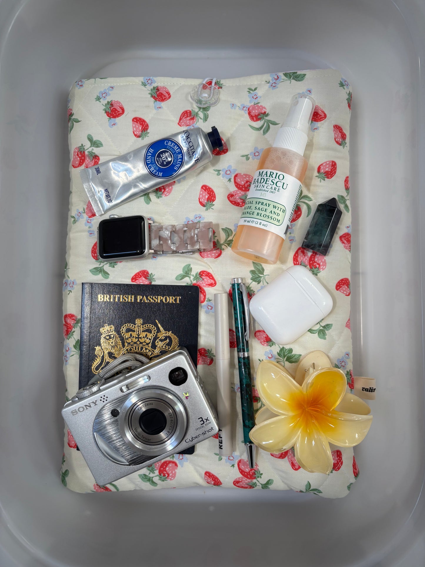 Strawberry Dream - Laptop + iPad Sleeve