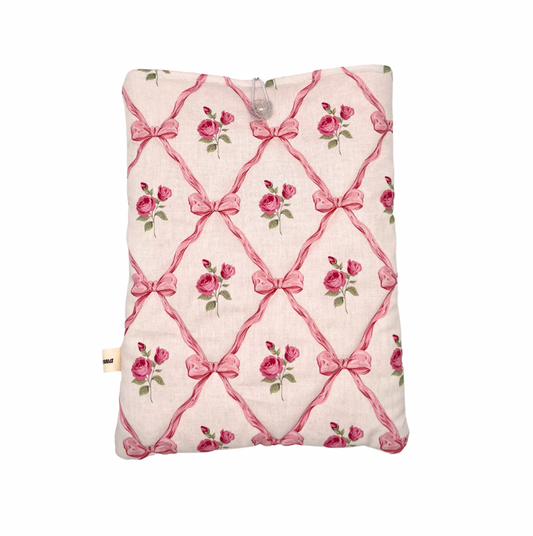Lana Book Sleeve