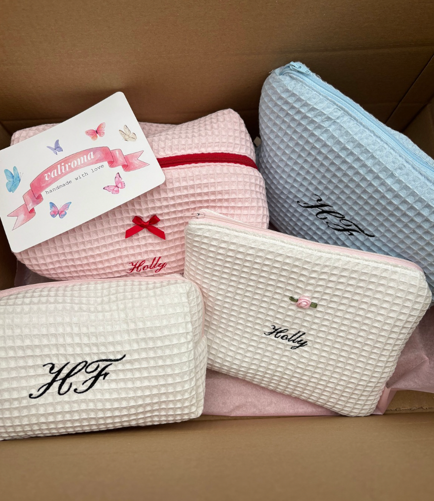 Blueberry – Personalised Beauty Bag