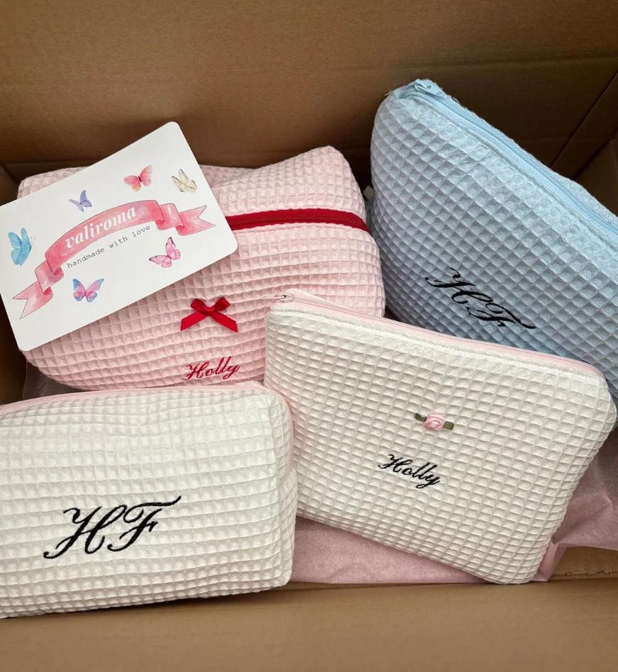 Ivory – Personalised Beauty Pouch