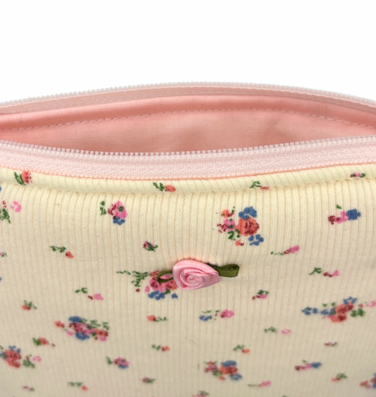 Pandora Book Sleeve With Zip