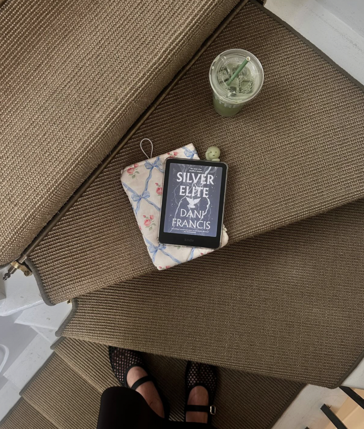 Delphine Book Sleeve