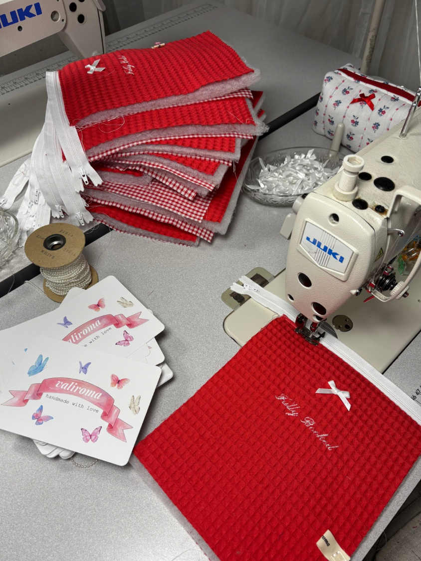 Scarlet – Personalised Book Sleeve