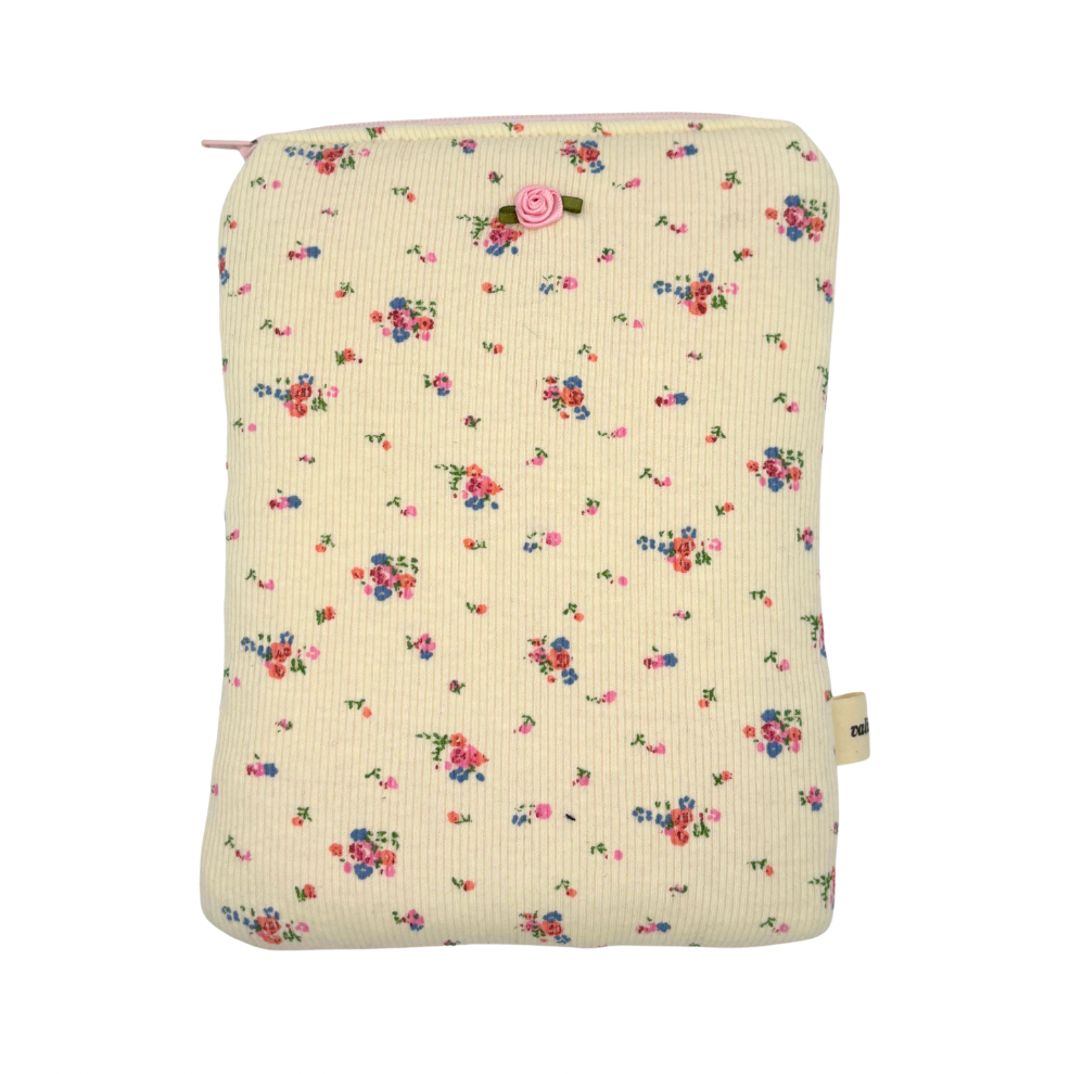 Pandora Book Sleeve With Zip